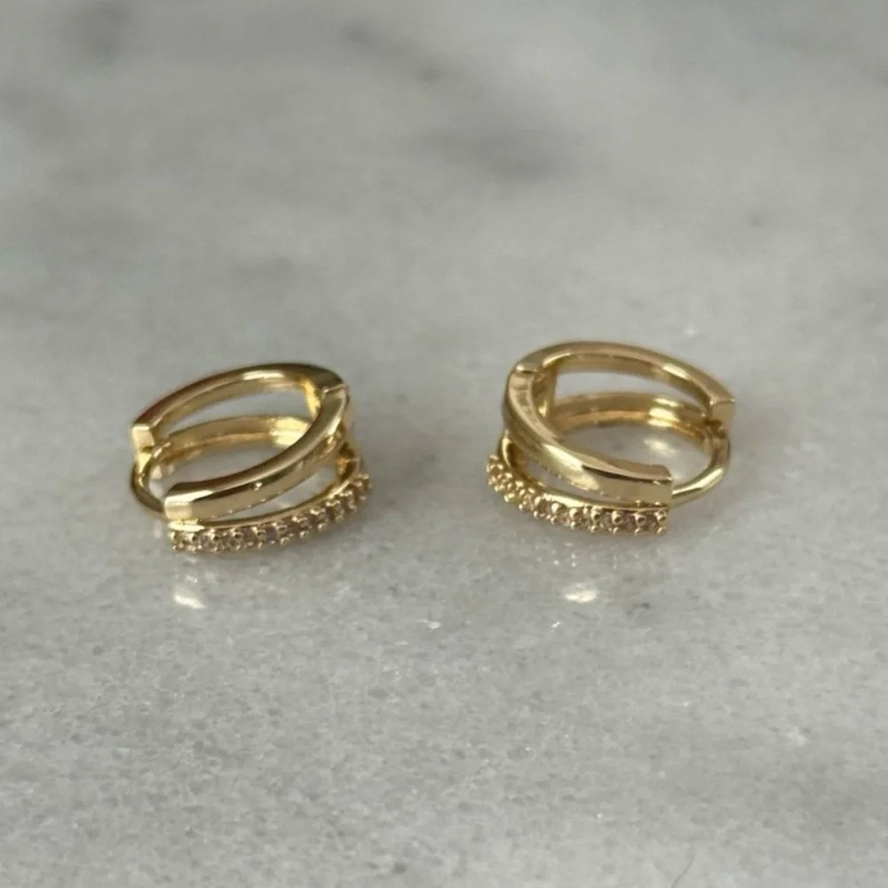 Gold Crystal Double Hoop Split Huggie Earrings   Brand New